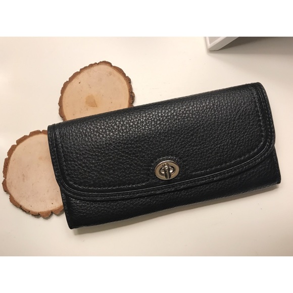 Coach Handbags - COACH NWT WALLET